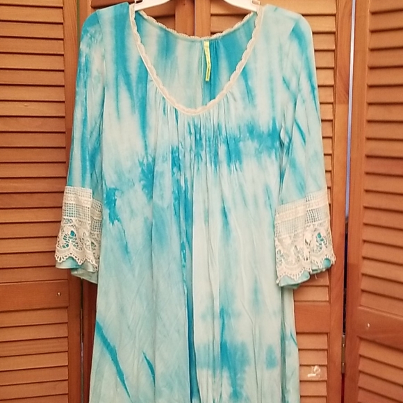 Tie dye and lace tshirt dress - Picture 1 of 4